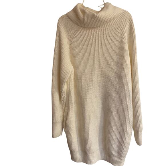 Unbranded White Turtleneck Size M Oversized Soft Cozy with Pockets - Picture 2 of 4